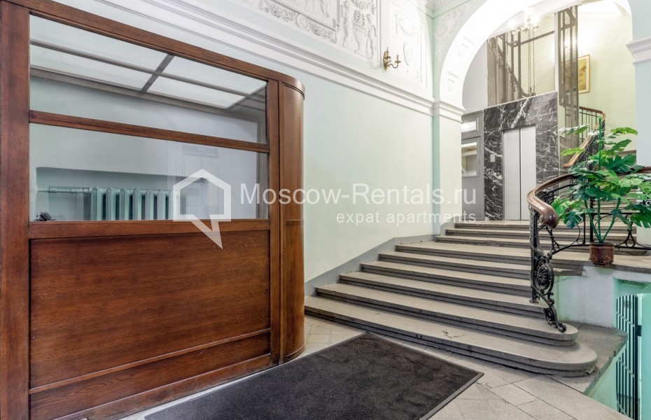 Photo #17 4-room (3 BR) apartment for <a href="http://moscow-rentals.ru/en/articles/long-term-rent" target="_blank">a long-term</a> rent
 in Russia, Moscow, Starokonushennyi lane, 5/14