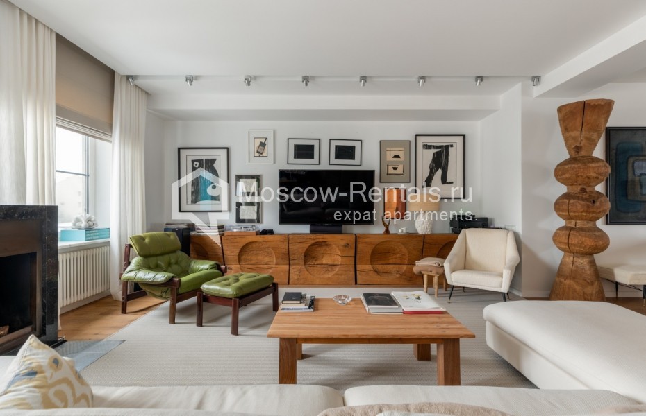 Photo #2 5-room (4 BR) apartment for <a href="http://moscow-rentals.ru/en/articles/long-term-rent" target="_blank">a long-term</a> rent
 in Russia, Moscow, Staryi Tolmachevskyi lane, 3