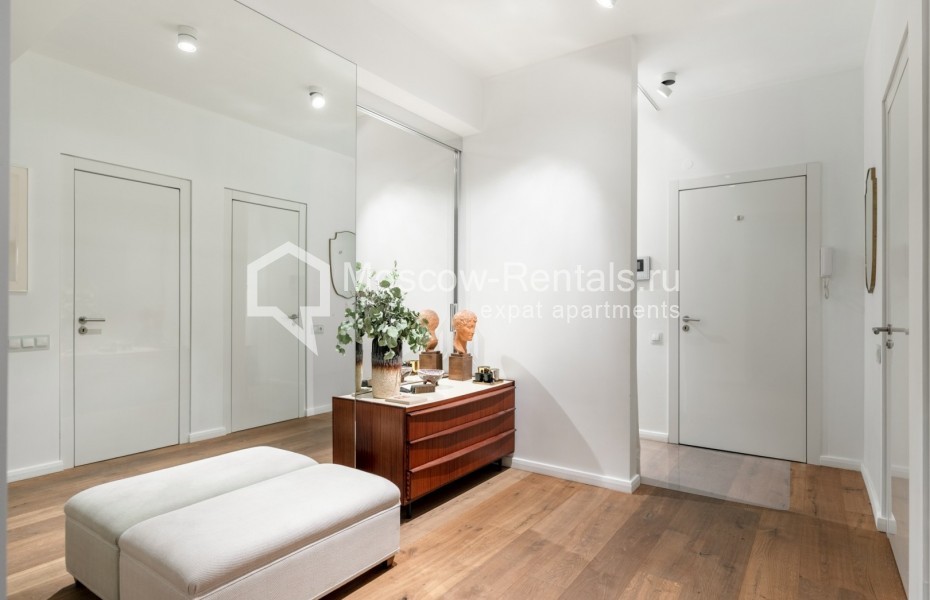 Photo #31 5-room (4 BR) apartment for <a href="http://moscow-rentals.ru/en/articles/long-term-rent" target="_blank">a long-term</a> rent
 in Russia, Moscow, Staryi Tolmachevskyi lane, 3