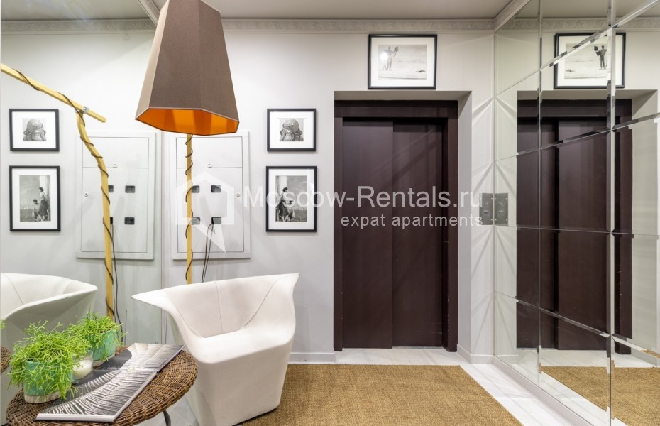 Photo #32 5-room (4 BR) apartment for <a href="http://moscow-rentals.ru/en/articles/long-term-rent" target="_blank">a long-term</a> rent
 in Russia, Moscow, Staryi Tolmachevskyi lane, 3