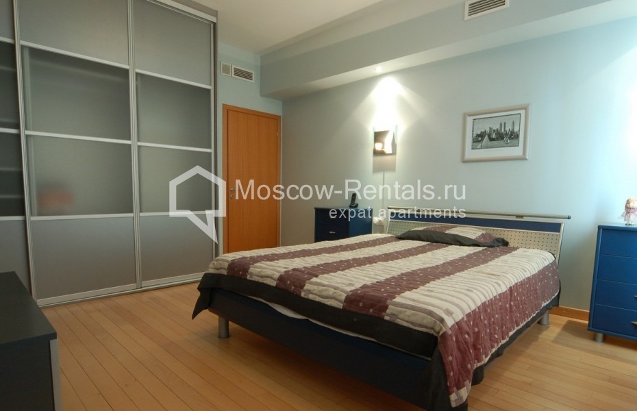 Photo #3 3-room (2 BR) apartment for <a href="http://moscow-rentals.ru/en/articles/long-term-rent" target="_blank">a long-term</a> rent
 in Russia, Moscow, Srednyi Tishinsky lane, 3