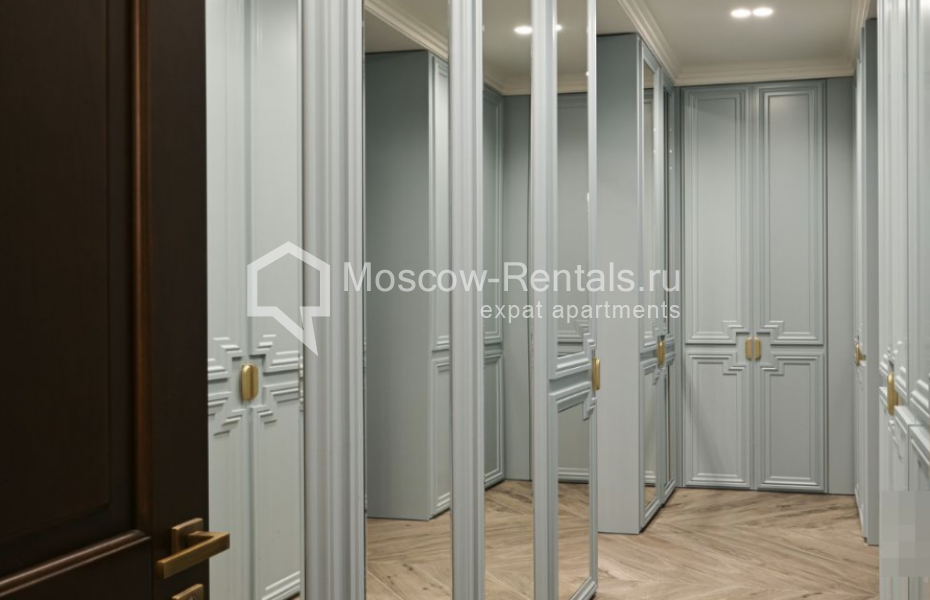 Photo #15 4-room (3 BR) apartment for <a href="http://moscow-rentals.ru/en/articles/long-term-rent" target="_blank">a long-term</a> rent
 in Russia, Moscow, Sadovnicheskaya str, 29