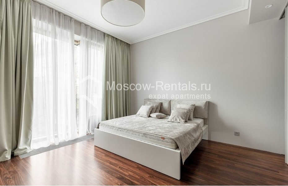 Photo #10 4-room (3 BR) apartment for <a href="http://moscow-rentals.ru/en/articles/long-term-rent" target="_blank">a long-term</a> rent
 in Russia, Moscow, Korobeinikov lane, 1