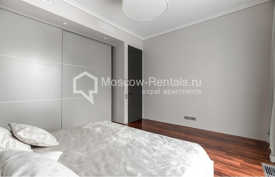 Photo #11 4-room (3 BR) apartment for <a href="http://moscow-rentals.ru/en/articles/long-term-rent" target="_blank">a long-term</a> rent
 in Russia, Moscow, Korobeinikov lane, 1