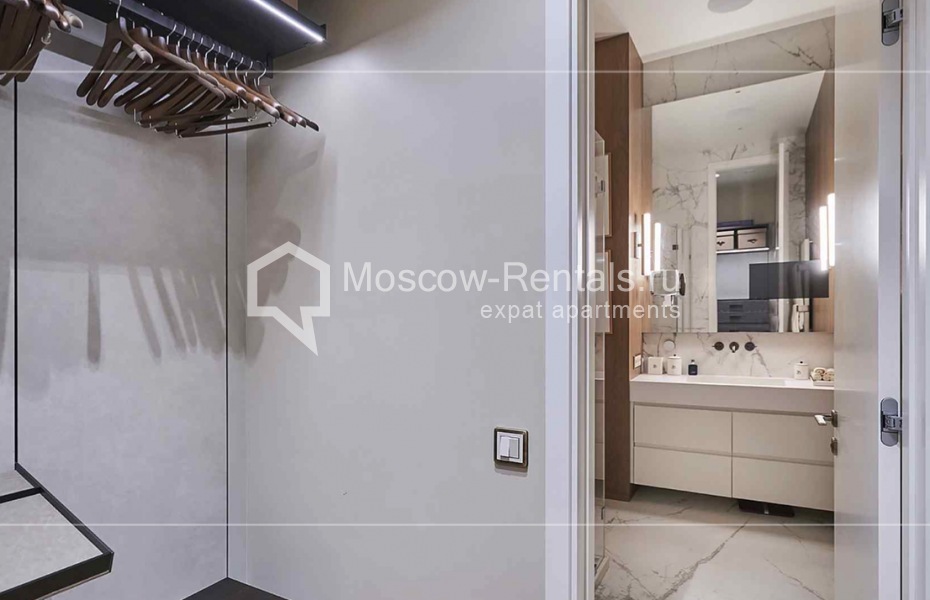 Photo #33 4-room (3 BR) apartment for <a href="http://moscow-rentals.ru/en/articles/long-term-rent" target="_blank">a long-term</a> rent
 in Russia, Moscow, Savvinskaya emb, 13