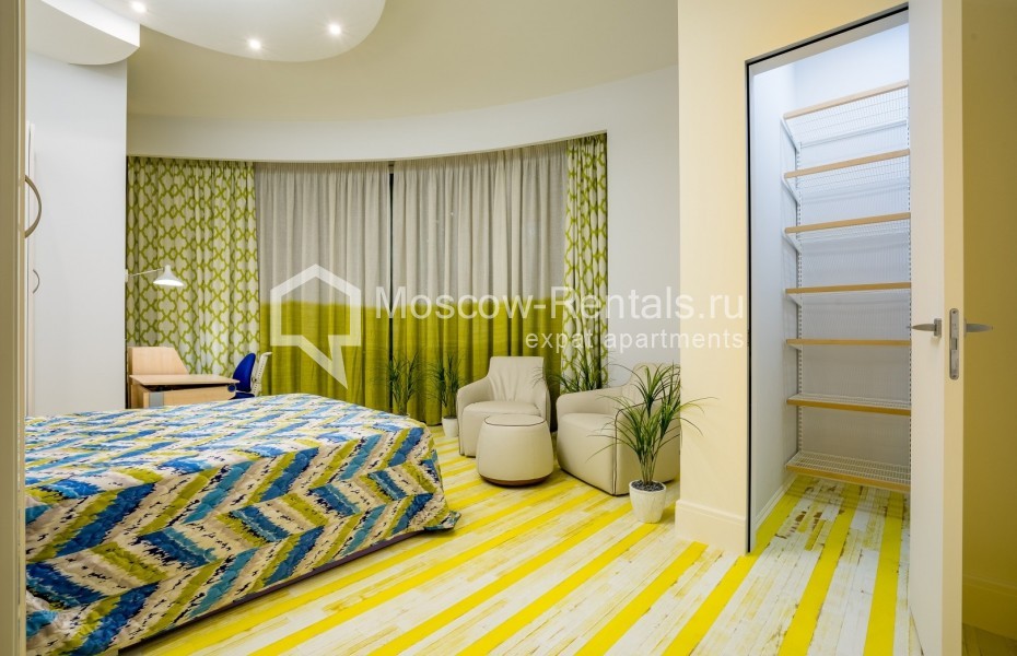 Photo #10 4-room (3 BR) apartment for <a href="http://moscow-rentals.ru/en/articles/long-term-rent" target="_blank">a long-term</a> rent
 in Russia, Moscow, Efremova str, 10с1к4/5