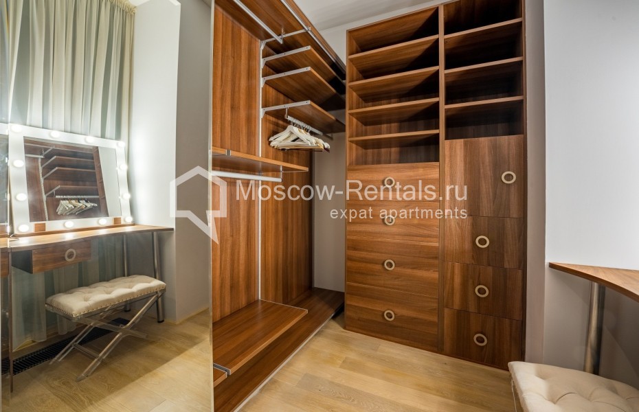 Photo #14 4-room (3 BR) apartment for <a href="http://moscow-rentals.ru/en/articles/long-term-rent" target="_blank">a long-term</a> rent
 in Russia, Moscow, Efremova str, 10с1к4/5