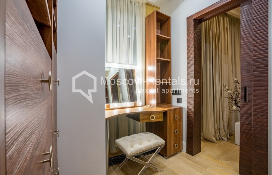 Photo #15 4-room (3 BR) apartment for <a href="http://moscow-rentals.ru/en/articles/long-term-rent" target="_blank">a long-term</a> rent
 in Russia, Moscow, Efremova str, 10с1к4/5