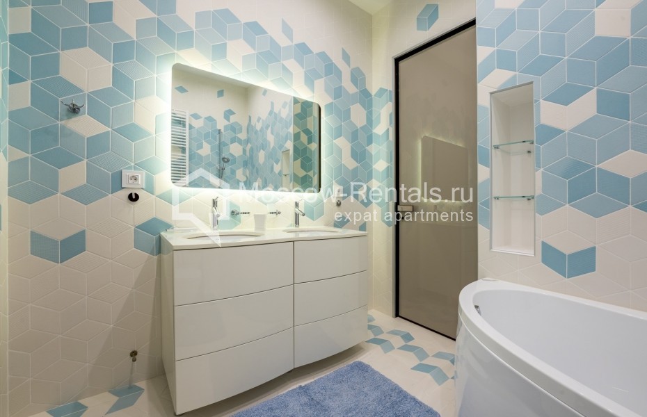 Photo #20 4-room (3 BR) apartment for <a href="http://moscow-rentals.ru/en/articles/long-term-rent" target="_blank">a long-term</a> rent
 in Russia, Moscow, Efremova str, 10с1к4/5