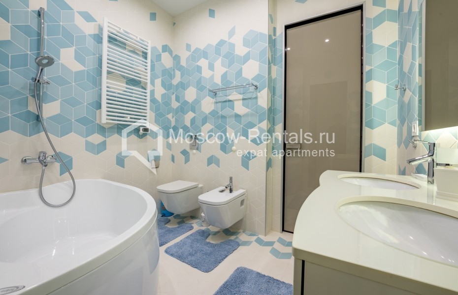 Photo #21 4-room (3 BR) apartment for <a href="http://moscow-rentals.ru/en/articles/long-term-rent" target="_blank">a long-term</a> rent
 in Russia, Moscow, Efremova str, 10с1к4/5