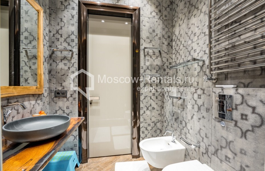 Photo #24 4-room (3 BR) apartment for <a href="http://moscow-rentals.ru/en/articles/long-term-rent" target="_blank">a long-term</a> rent
 in Russia, Moscow, Efremova str, 10с1к4/5