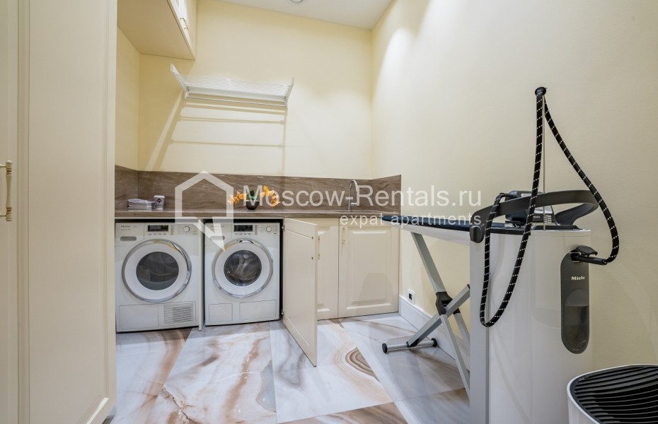 Photo #25 4-room (3 BR) apartment for <a href="http://moscow-rentals.ru/en/articles/long-term-rent" target="_blank">a long-term</a> rent
 in Russia, Moscow, Efremova str, 10с1к4/5