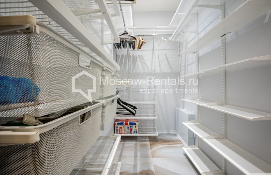 Photo #26 4-room (3 BR) apartment for <a href="http://moscow-rentals.ru/en/articles/long-term-rent" target="_blank">a long-term</a> rent
 in Russia, Moscow, Efremova str, 10с1к4/5
