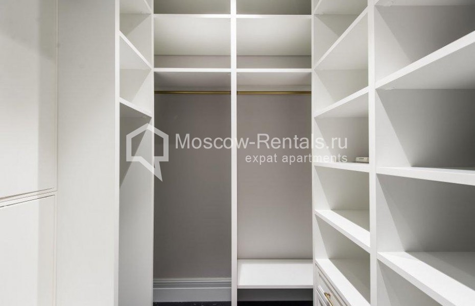 Photo #15 4-room (3 BR) apartment for <a href="http://moscow-rentals.ru/en/articles/long-term-rent" target="_blank">a long-term</a> rent
 in Russia, Moscow, Ordynskyi tupik , 4А