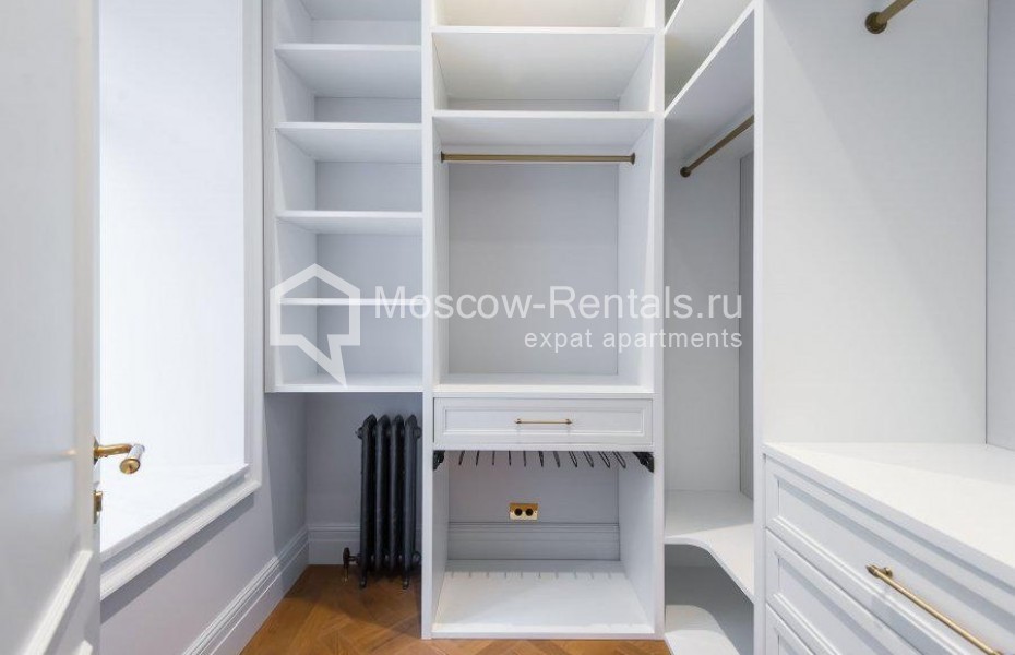 Photo #16 4-room (3 BR) apartment for <a href="http://moscow-rentals.ru/en/articles/long-term-rent" target="_blank">a long-term</a> rent
 in Russia, Moscow, Ordynskyi tupik , 4А