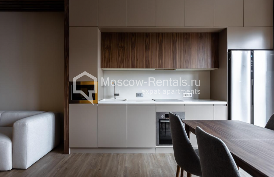 Photo #2 4-room (3 BR) apartment for <a href="http://moscow-rentals.ru/en/articles/long-term-rent" target="_blank">a long-term</a> rent
 in Russia, Moscow, Usacheva str, 13