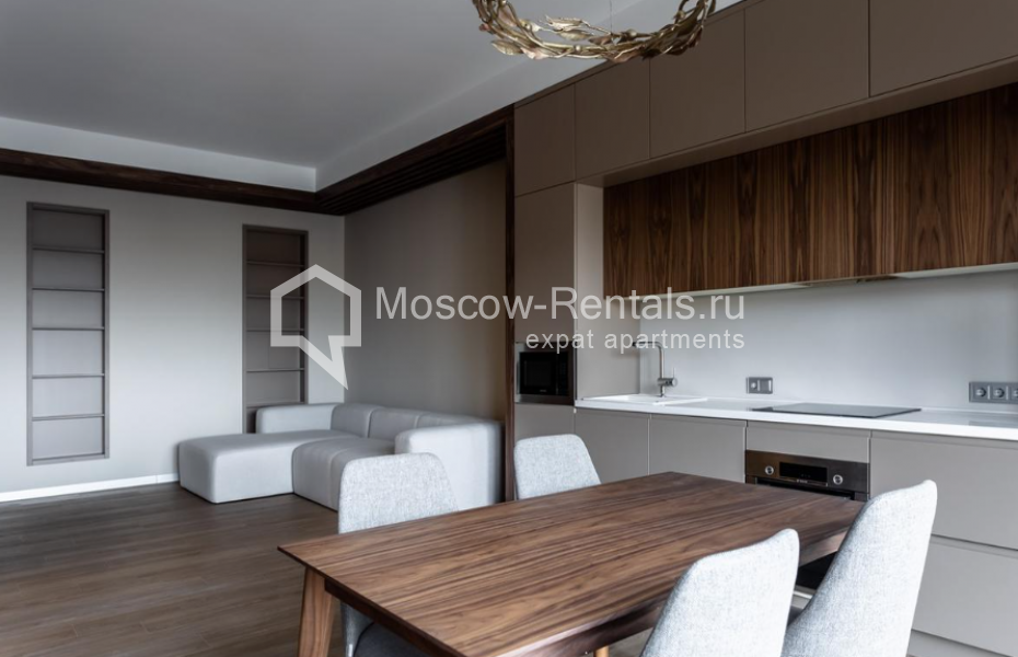 Photo #6 4-room (3 BR) apartment for <a href="http://moscow-rentals.ru/en/articles/long-term-rent" target="_blank">a long-term</a> rent
 in Russia, Moscow, Usacheva str, 13