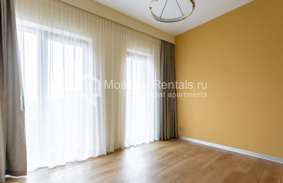 Photo #11 4-room (3 BR) apartment for <a href="http://moscow-rentals.ru/en/articles/long-term-rent" target="_blank">a long-term</a> rent
 in Russia, Moscow, Usacheva str, 13