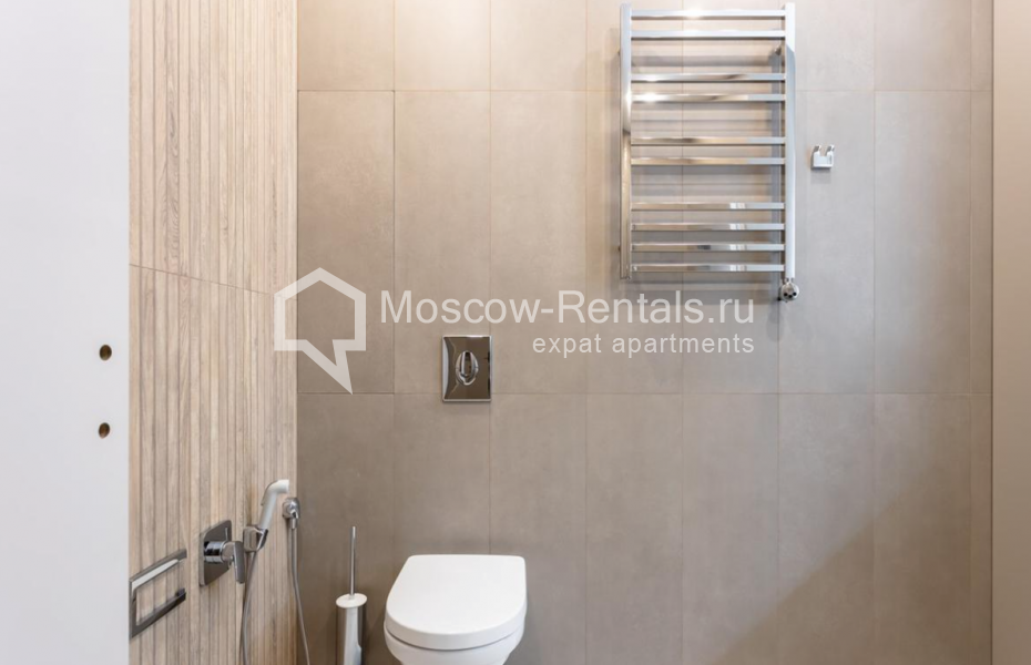 Photo #17 4-room (3 BR) apartment for <a href="http://moscow-rentals.ru/en/articles/long-term-rent" target="_blank">a long-term</a> rent
 in Russia, Moscow, Usacheva str, 13