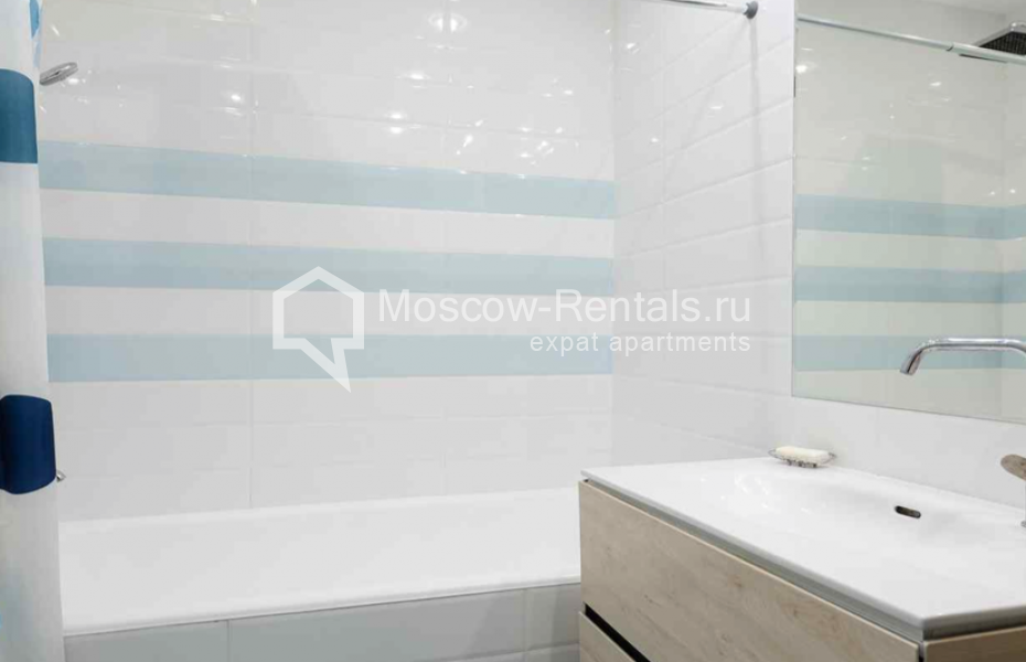 Photo #17 3-room (2 BR) apartment for <a href="http://moscow-rentals.ru/en/articles/long-term-rent" target="_blank">a long-term</a> rent
 in Russia, Moscow, Savvinskaya emb, 9