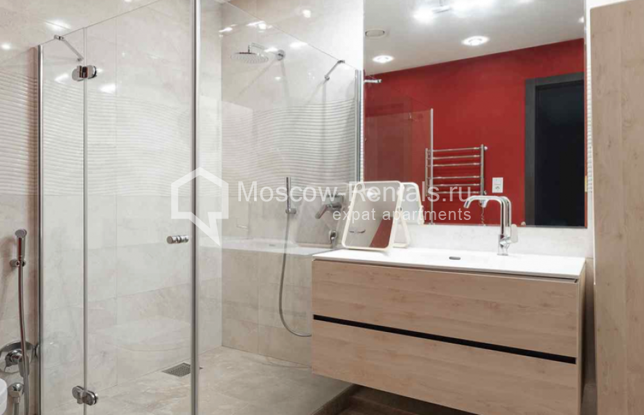Photo #18 3-room (2 BR) apartment for <a href="http://moscow-rentals.ru/en/articles/long-term-rent" target="_blank">a long-term</a> rent
 in Russia, Moscow, Savvinskaya emb, 9