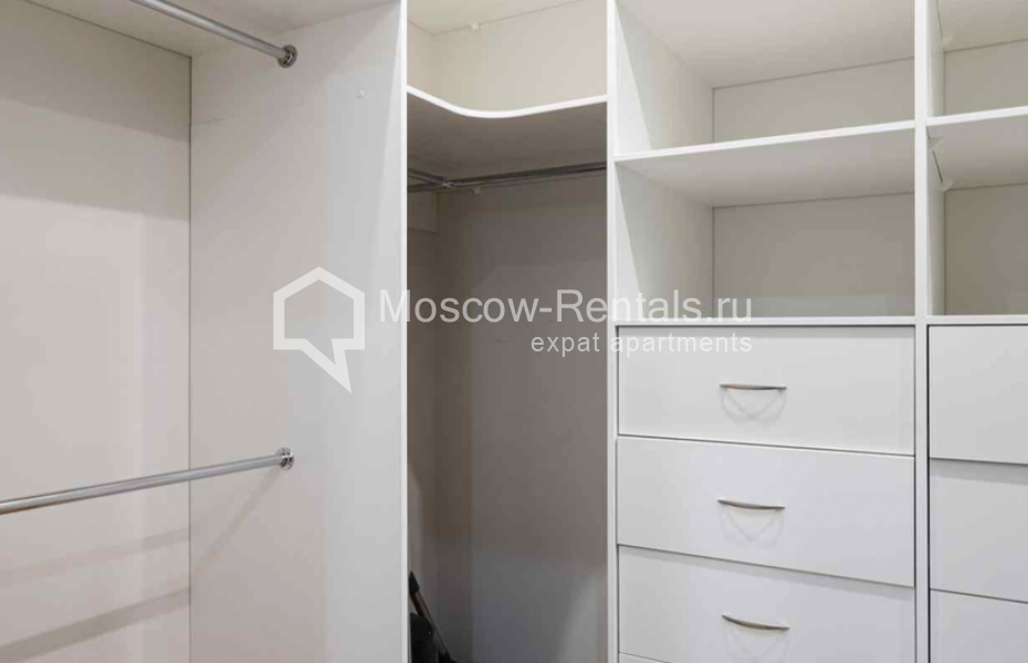 Photo #19 3-room (2 BR) apartment for <a href="http://moscow-rentals.ru/en/articles/long-term-rent" target="_blank">a long-term</a> rent
 in Russia, Moscow, Savvinskaya emb, 9
