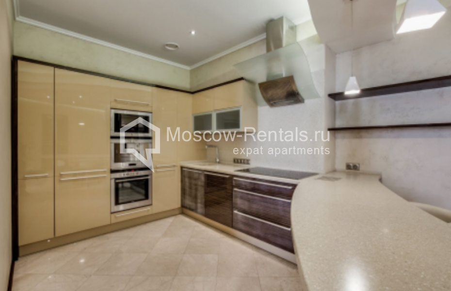 Photo #6 4-room (3 BR) apartment for <a href="http://moscow-rentals.ru/en/articles/long-term-rent" target="_blank">a long-term</a> rent
 in Russia, Moscow, M. Polyanka str, 2