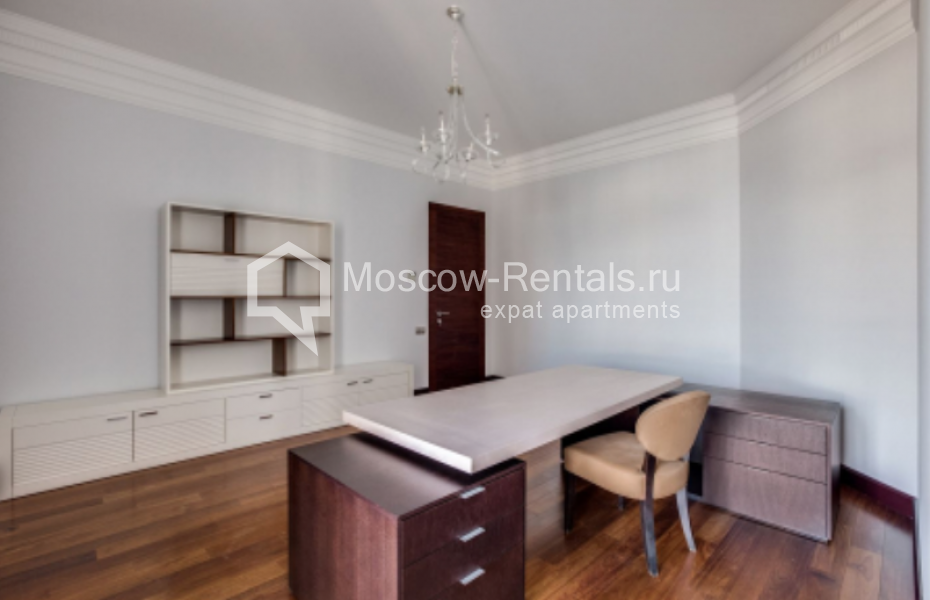 Photo #13 4-room (3 BR) apartment for <a href="http://moscow-rentals.ru/en/articles/long-term-rent" target="_blank">a long-term</a> rent
 in Russia, Moscow, M. Polyanka str, 2
