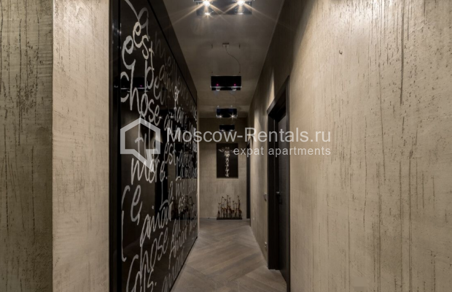 Photo #6 4-room (3 BR) apartment for <a href="http://moscow-rentals.ru/en/articles/long-term-rent" target="_blank">a long-term</a> rent
 in Russia, Moscow, Korobeinikov lane, 18