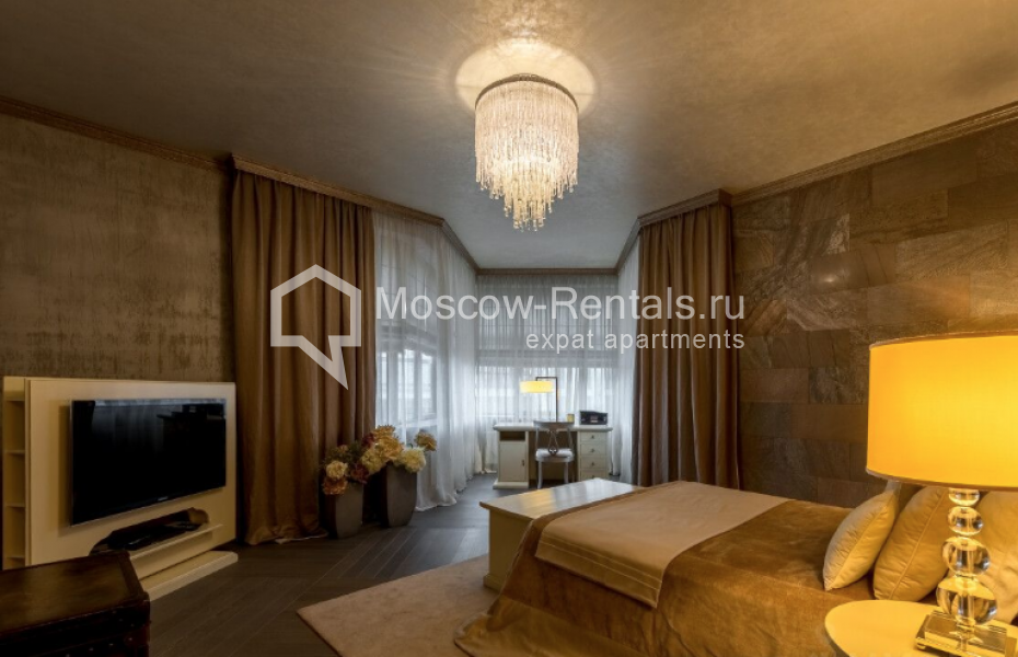 Photo #8 4-room (3 BR) apartment for <a href="http://moscow-rentals.ru/en/articles/long-term-rent" target="_blank">a long-term</a> rent
 in Russia, Moscow, Korobeinikov lane, 18