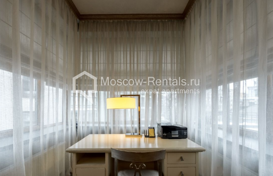 Photo #9 4-room (3 BR) apartment for <a href="http://moscow-rentals.ru/en/articles/long-term-rent" target="_blank">a long-term</a> rent
 in Russia, Moscow, Korobeinikov lane, 18