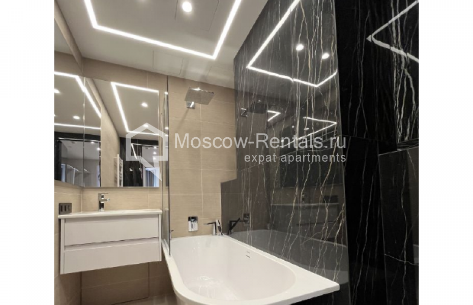 Photo #16 3-room (2 BR) apartment for <a href="http://moscow-rentals.ru/en/articles/long-term-rent" target="_blank">a long-term</a> rent
 in Russia, Moscow, Presnenskaya emb, 12