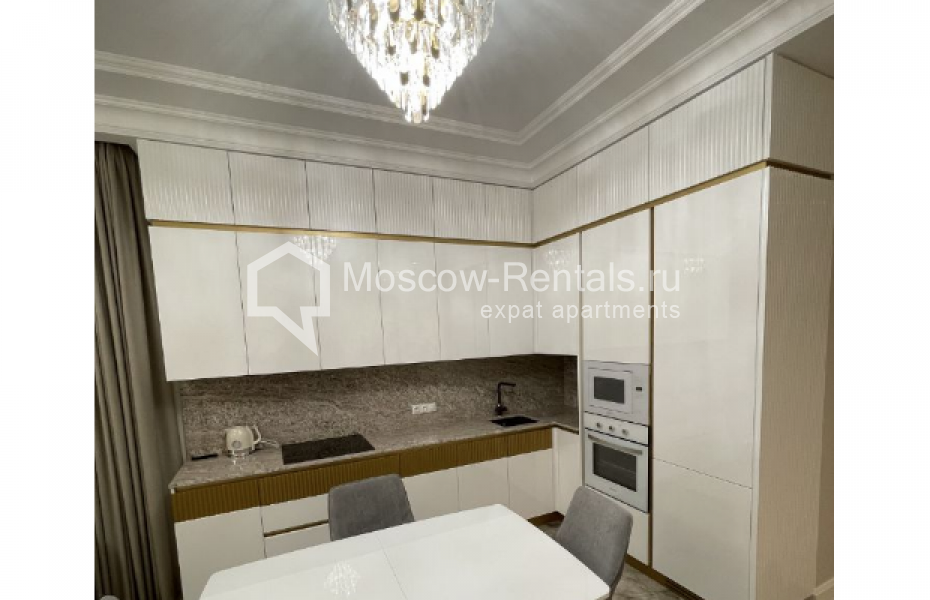 Photo #5 3-room (2 BR) apartment for <a href="http://moscow-rentals.ru/en/articles/long-term-rent" target="_blank">a long-term</a> rent
 in Russia, Moscow, Mantullinskaya str, 9к4