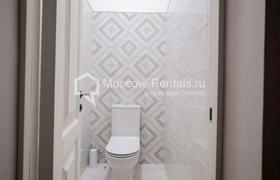 Photo #15 4-room (3 BR) apartment for <a href="http://moscow-rentals.ru/en/articles/long-term-rent" target="_blank">a long-term</a> rent
 in Russia, Moscow, B. Yakimanka str, 26