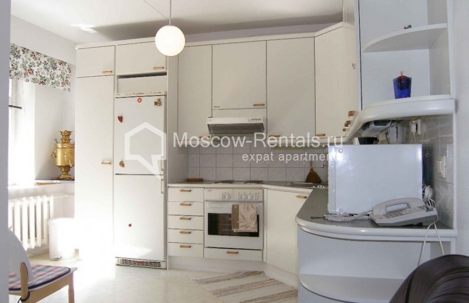 Photo #1 4-room (3 BR) apartment for <a href="http://moscow-rentals.ru/en/articles/long-term-rent" target="_blank">a long-term</a> rent
 in Russia, Moscow, 1st Tverskaya-Yamskaya, 10