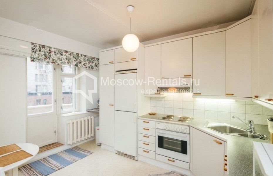 Photo #2 4-room (3 BR) apartment for <a href="http://moscow-rentals.ru/en/articles/long-term-rent" target="_blank">a long-term</a> rent
 in Russia, Moscow, 1st Tverskaya-Yamskaya, 10