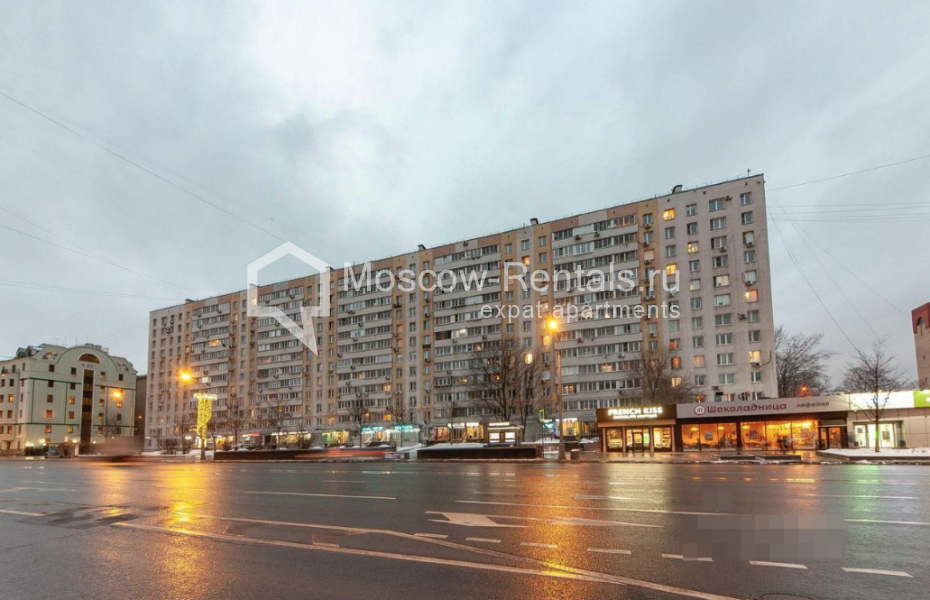 Photo #12 3-room (2 BR) apartment for <a href="http://moscow-rentals.ru/en/articles/long-term-rent" target="_blank">a long-term</a> rent
 in Russia, Moscow, B. Yakimanka str, 32