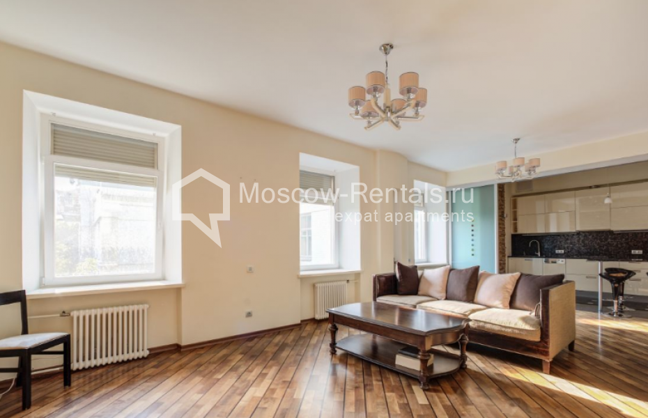 Photo #2 3-room (2 BR) apartment for <a href="http://moscow-rentals.ru/en/articles/long-term-rent" target="_blank">a long-term</a> rent
 in Russia, Moscow, M. Bronnaya str, 16