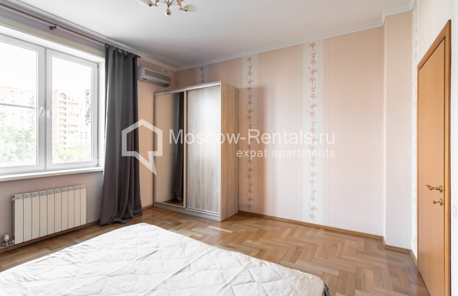Photo #8 4-room (3 BR) apartment for <a href="http://moscow-rentals.ru/en/articles/long-term-rent" target="_blank">a long-term</a> rent
 in Russia, Moscow, Dolgorukovskaya str, 6