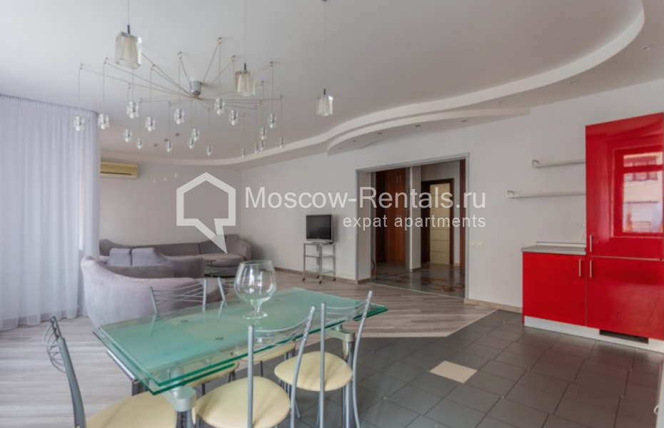 Photo #3 3-room (2 BR) apartment for <a href="http://moscow-rentals.ru/en/articles/long-term-rent" target="_blank">a long-term</a> rent
 in Russia, Moscow, Lukov lane, 7