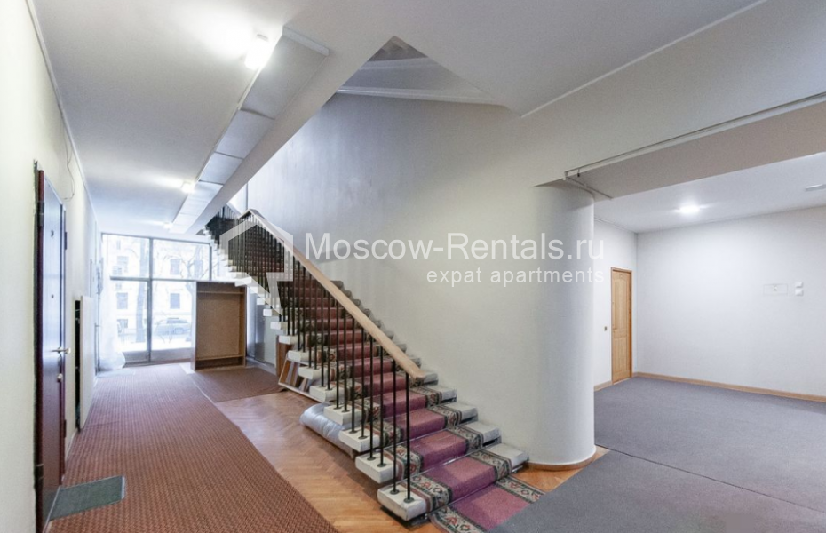 Photo #14 4-room (3 BR) apartment for <a href="http://moscow-rentals.ru/en/articles/long-term-rent" target="_blank">a long-term</a> rent
 in Russia, Moscow, Spiridonovka str, 15