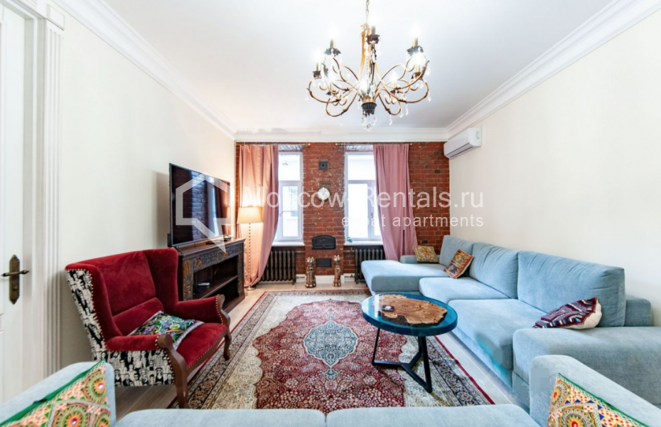 Photo #2 4-room (3 BR) apartment for <a href="http://moscow-rentals.ru/en/articles/long-term-rent" target="_blank">a long-term</a> rent
 in Russia, Moscow, Tsvetnoy blv, 21С6