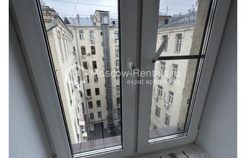 Photo #9 3-room (2 BR) apartment for <a href="http://moscow-rentals.ru/en/articles/long-term-rent" target="_blank">a long-term</a> rent
 in Russia, Moscow, Arbat str, 51С2