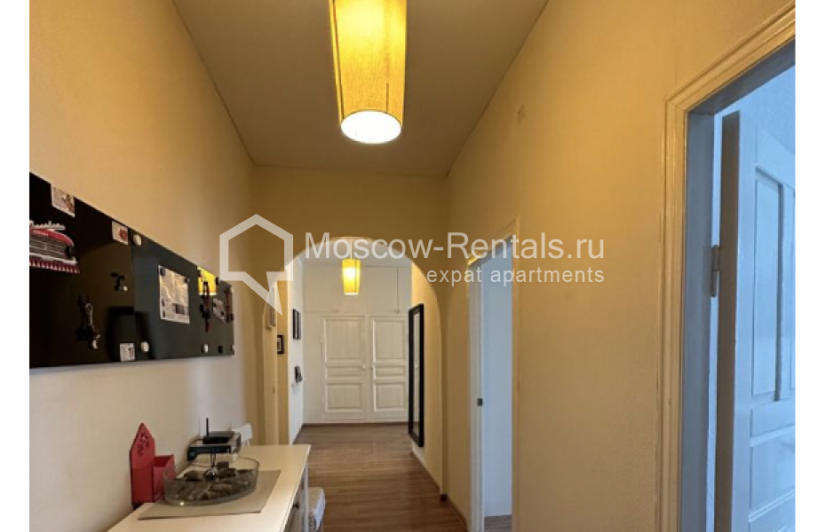 Photo #1 3-room (2 BR) apartment for <a href="http://moscow-rentals.ru/en/articles/long-term-rent" target="_blank">a long-term</a> rent
 in Russia, Moscow, Arbat str, 51С2