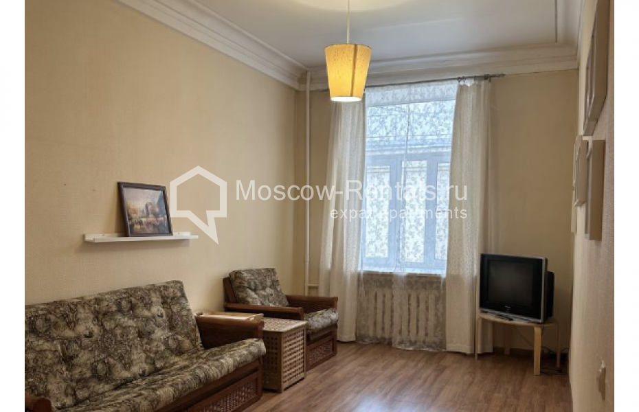 Photo #5 3-room (2 BR) apartment for <a href="http://moscow-rentals.ru/en/articles/long-term-rent" target="_blank">a long-term</a> rent
 in Russia, Moscow, Arbat str, 51С2