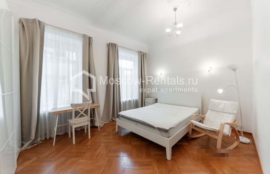 Photo #8 3-room (2 BR) apartment for <a href="http://moscow-rentals.ru/en/articles/long-term-rent" target="_blank">a long-term</a> rent
 in Russia, Moscow, Trekhprudnyi lane, 11/13С2