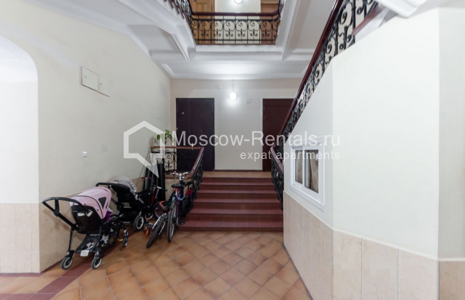 Photo #23 3-room (2 BR) apartment for <a href="http://moscow-rentals.ru/en/articles/long-term-rent" target="_blank">a long-term</a> rent
 in Russia, Moscow, Trekhprudnyi lane, 11/13С2
