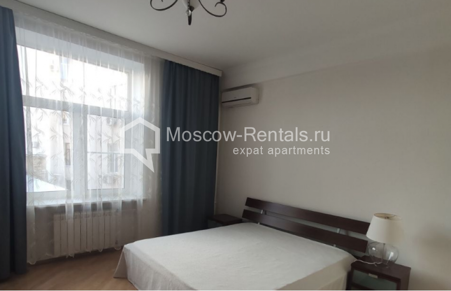 Photo #3 3-room (2 BR) apartment for <a href="http://moscow-rentals.ru/en/articles/long-term-rent" target="_blank">a long-term</a> rent
 in Russia, Moscow, Tverskaya str, 17