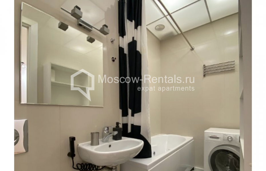 Photo #10 3-room (2 BR) apartment for <a href="http://moscow-rentals.ru/en/articles/long-term-rent" target="_blank">a long-term</a> rent
 in Russia, Moscow, Tverskaya str, 17