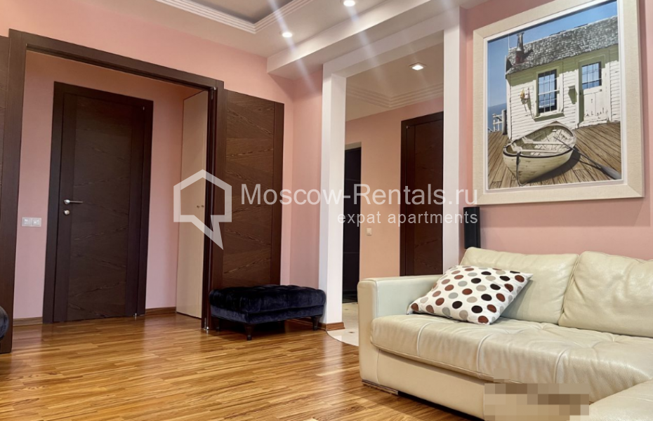 Photo #1 3-room (2 BR) apartment for <a href="http://moscow-rentals.ru/en/articles/long-term-rent" target="_blank">a long-term</a> rent
 in Russia, Moscow, Zoologicheskaya str, 26С1
